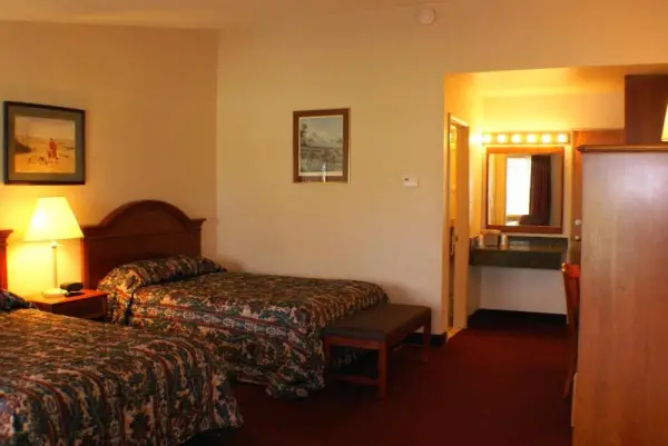Landmark Motor Inn 9